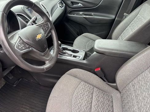 Used 2022 Chevrolet Equinox LT image 11