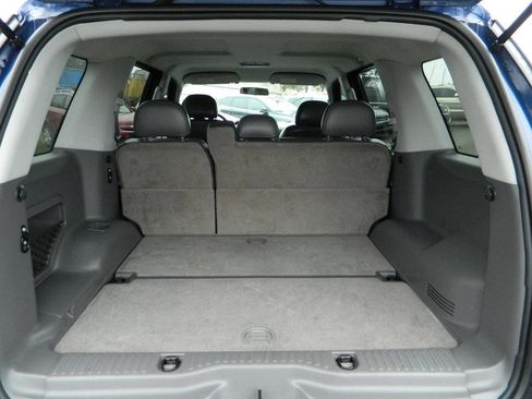 Used 2004 Ford Explorer Sport XLS image 10