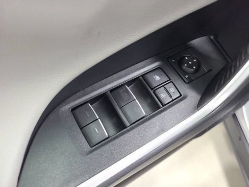 Certified 2022 Toyota RAV4 Limited AWD/4WD image 23