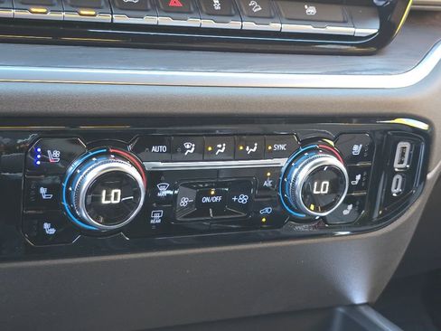 New 2026 GMC Sierra 1500 SLT w/ SLT Premium Plus Package image 10