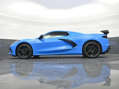 Used 2025 Chevrolet Corvette Stingray Premium Conv w/ 3LT RWD image 23
