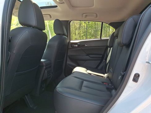 Used 2018 Mitsubishi Eclipse Cross AWD image 11