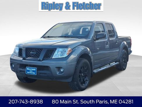 Used 2020 Nissan Frontier SV w/ Midnight Edition Floor Mats AWD/4WD image 1