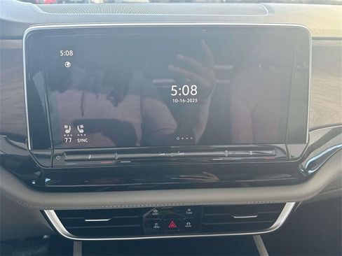New 2026 Volkswagen Atlas SE FWD image 19