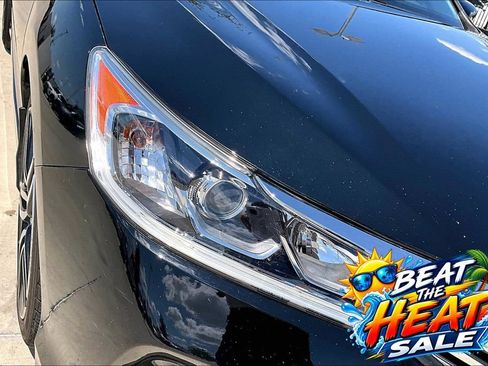 Used 2017 Honda Accord Sport image 34