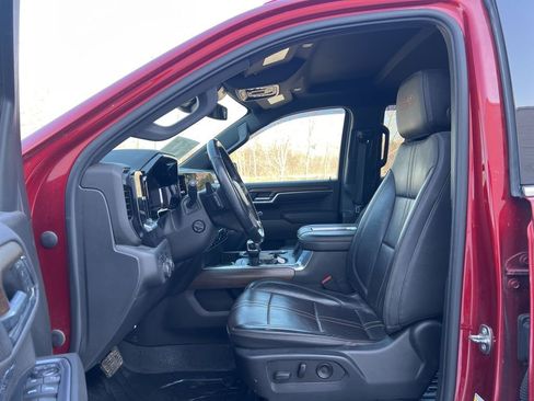 Used 2022 Chevrolet Silverado 1500 High Country image 12