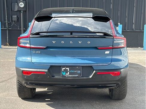 Used 2022 Volvo C40 P8 Recharge Ultimate image 9