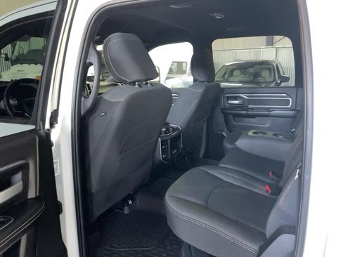 Used 2024 RAM 2500 Big Horn w/ Night Edition AWD/4WD image 26