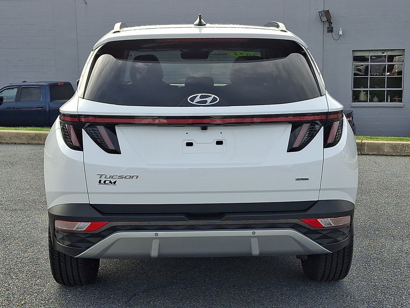 Certified 2023 Hyundai Tucson Limited AWD/4WD image 6