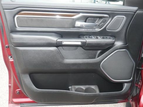Used 2022 RAM 1500 Laramie AWD/4WD image 15
