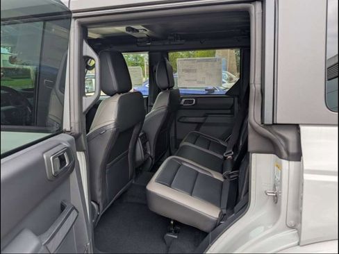 New 2026 Ford Bronco Outer Banks AWD/4WD image 6