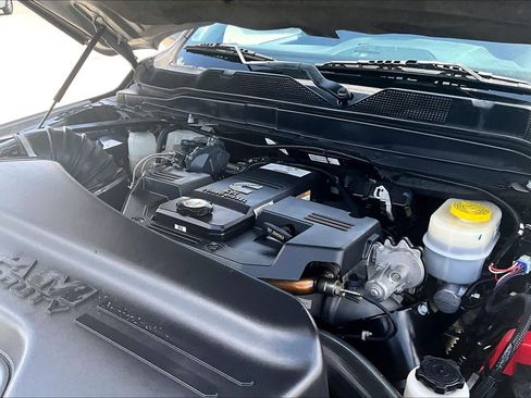 Used 2019 RAM 2500 Tradesman AWD/4WD image 30