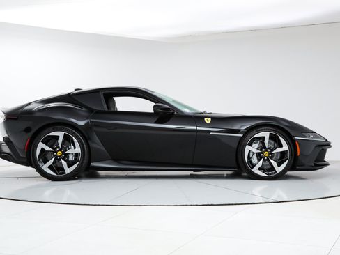 Used 2025 Ferrari 12Cilindri RWD image 9