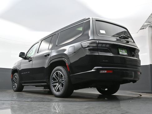 New 2026 Jeep Grand Wagoneer 4WD image 14