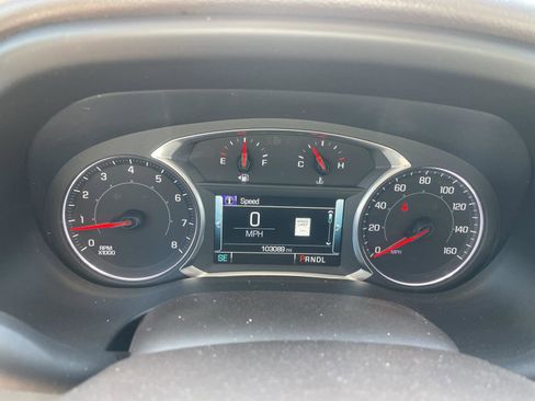 Used 2017 GMC Acadia SLT w/ LPO, Cargo Package AWD/4WD image 11