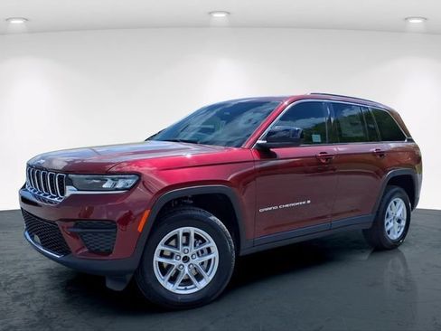 New 2026 Jeep Grand Cherokee Laredo X AWD/4WD image 2