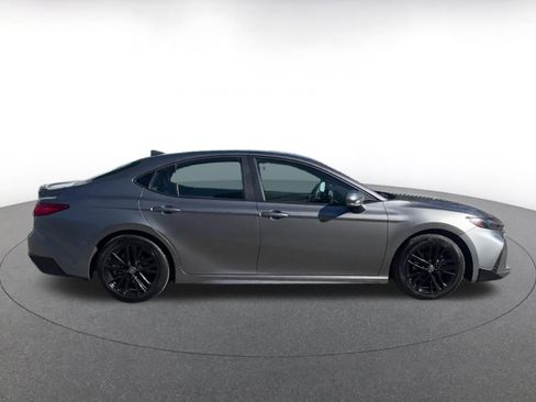 Used 2025 Toyota Camry SE image 16