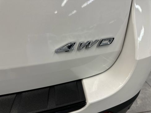 Certified 2023 Ford Explorer ST-Line w/ Class IV Trailer Tow Package image 12