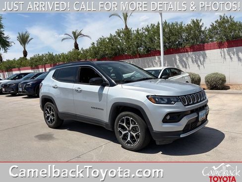 Used 2025 Jeep Compass Limited AWD/4WD image 1