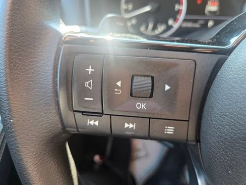 Used 2023 Nissan Rogue SV AWD/4WD image 23