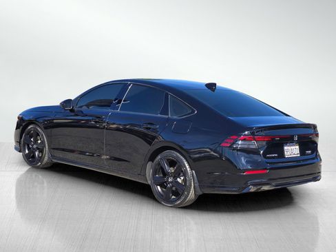Used 2025 Honda Accord Sport image 6