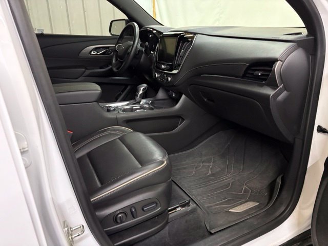 Used 2023 Chevrolet Traverse Premier w/ Redline Edition AWD/4WD image 30