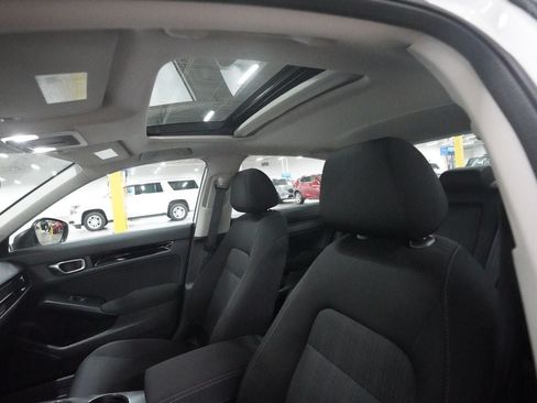 Used 2023 Honda Civic EX image 31