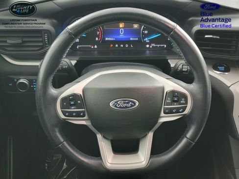 Used 2023 Ford Explorer XLT image 27