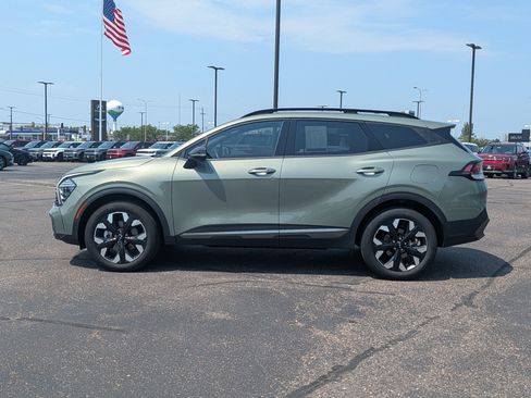 Used 2024 Kia Sportage X-Line AWD/4WD image 2