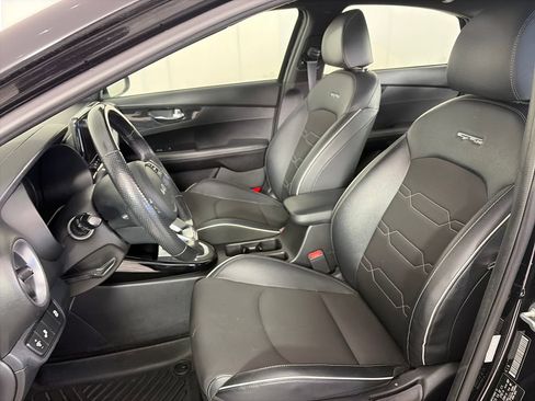 Used 2022 Kia Forte GT-Line w/ GT-Line Premium Package FWD image 11