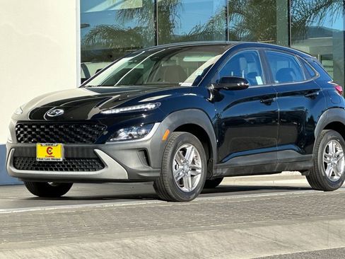 Used 2023 Hyundai Kona SE image 7