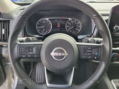 Certified 2024 Nissan Pathfinder SV FWD image 24