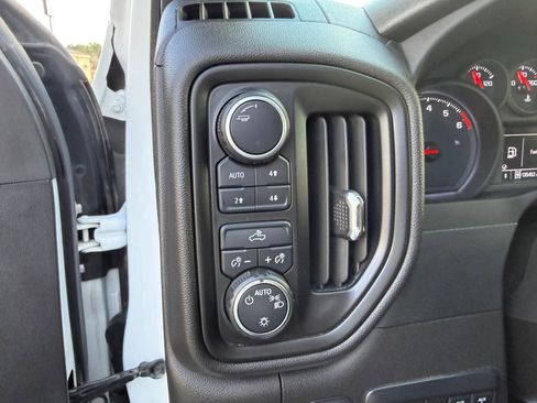 Used 2023 Chevrolet Silverado 2500 W/T w/ WT Convenience Package image 24