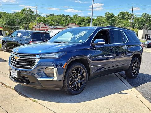 Certified 2023 Chevrolet Traverse LT FWD image 6