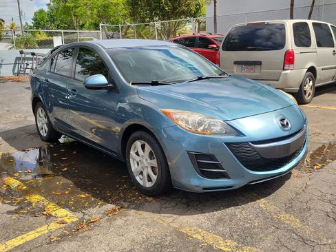 Used 2010 MAZDA MAZDA3 i Touring FWD image 3