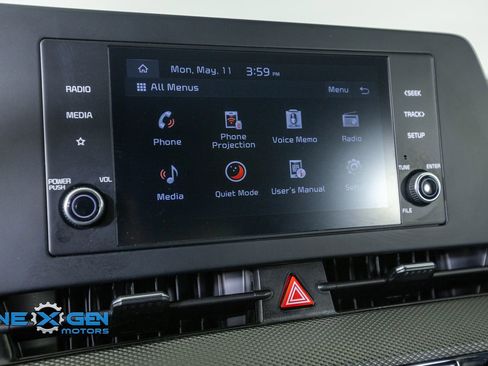 Used 2025 Kia Sportage LX FWD image 18