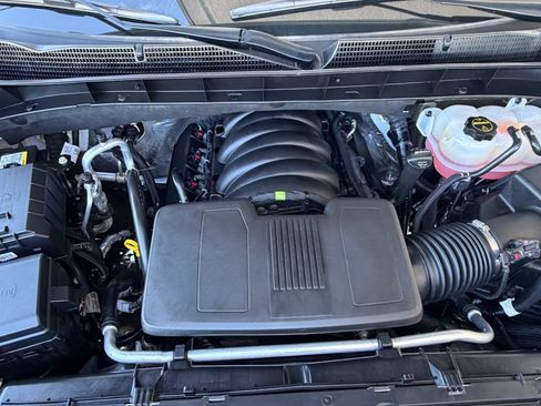 Used 2025 GMC Sierra 1500 AT4 image 25