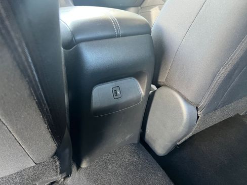 Used 2025 Nissan Sentra SV image 23