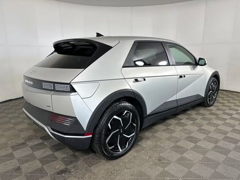 Used 2023 Hyundai Ioniq 5 SEL image 3