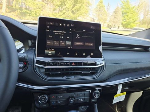 New 2026 Jeep Compass Latitude image 20