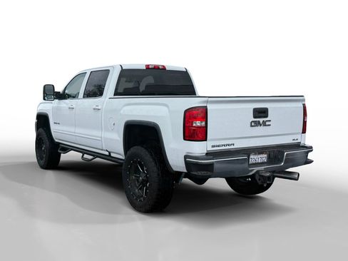Used 2017 GMC Sierra 2500 SLE w/ HD SLE Preferred Plus Package image 3