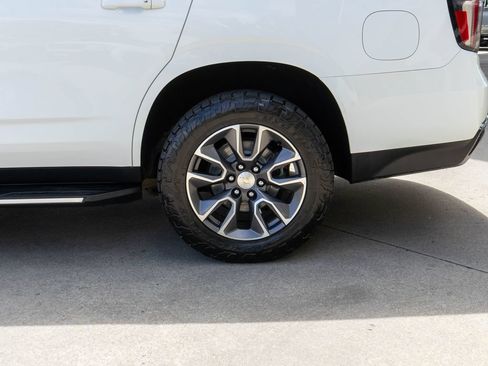 Used 2021 Chevrolet Tahoe LT w/ LT Signature Plus Package AWD/4WD image 34