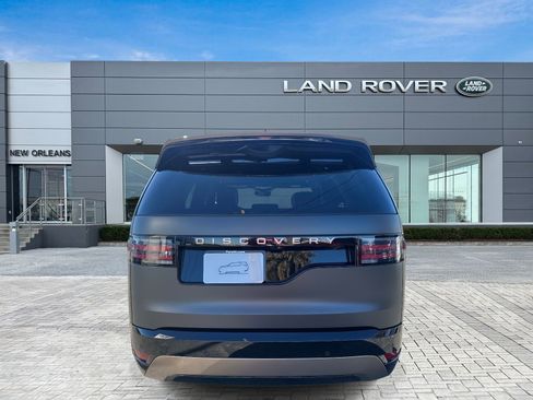 New 2026 Land Rover Discovery Limited Edition image 6