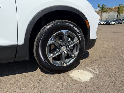 Used 2025 Chevrolet Blazer LT image 30