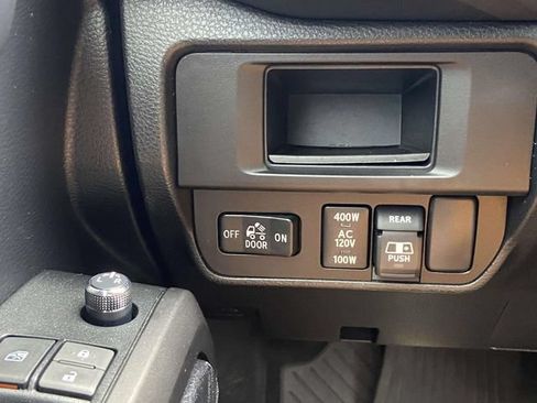 Used 2017 Toyota Tacoma TRD Pro AWD/4WD image 29