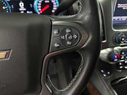 Used 2020 Chevrolet Tahoe Premier AWD/4WD image 16