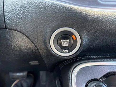 Certified 2018 Dodge Challenger SXT Plus image 9