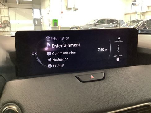 Certified 2025 MAZDA CX-70 3.3 Turbo w/ Premium Package AWD/4WD image 10