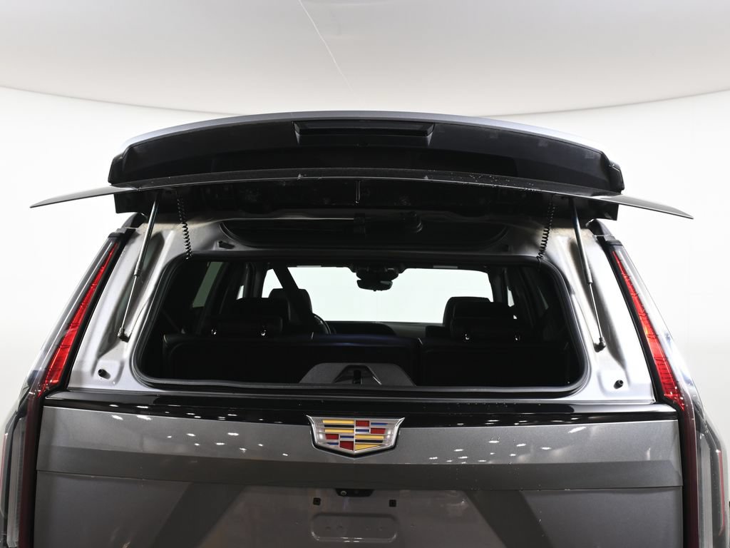 Used 2022 Cadillac Escalade Sport w/ Touring Package AWD/4WD image 42