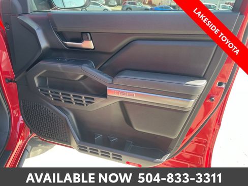 Used 2025 Toyota Tacoma TRD Sport AWD/4WD image 17